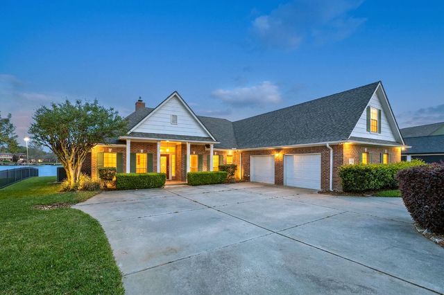 7175 Kingston Cove Lane, Willis, TX 77318