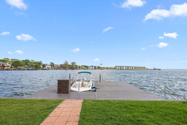 7175 Kingston Cove Lane, Willis, TX 77318