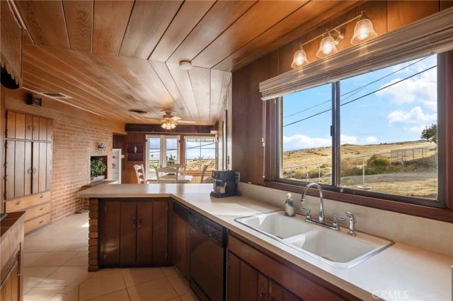 526 Washington, Taft, CA 93268