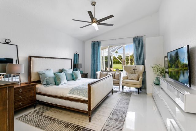 8270 Spyglass Drive, West Palm Beach, FL 33412