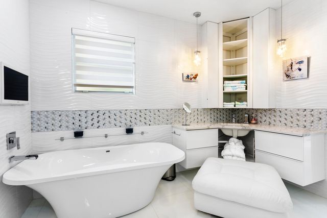 8270 Spyglass Drive, West Palm Beach, FL 33412