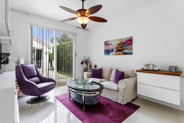 8270 Spyglass Drive, West Palm Beach, FL 33412