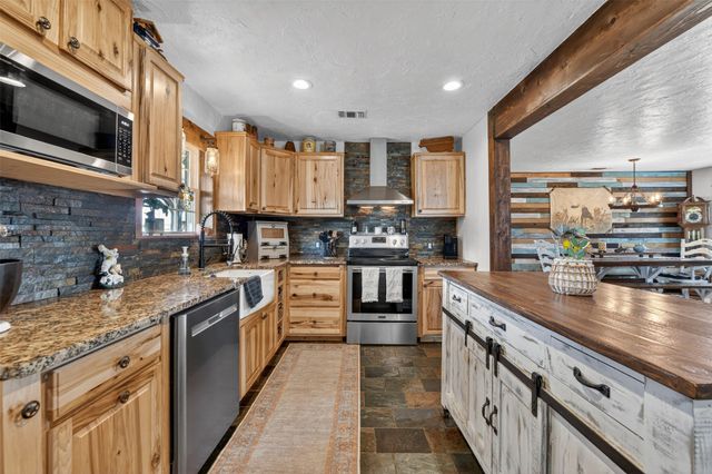 1102 Old Base Road, Aurora, TX 76078