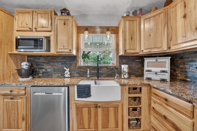 1102 Old Base Road, Aurora, TX 76078