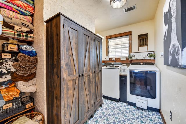 1102 Old Base Road, Aurora, TX 76078