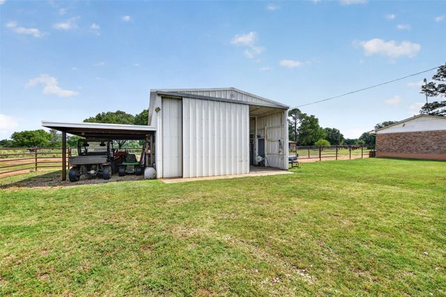 1102 Old Base Road, Aurora, TX 76078