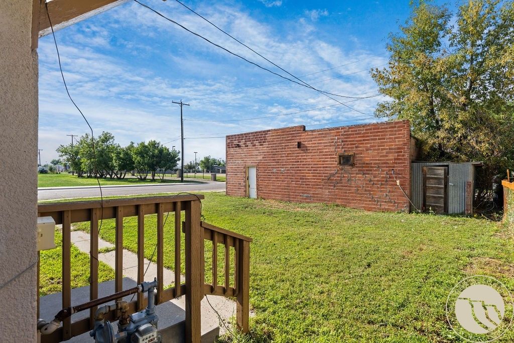 637 3rd Street W, Hardin, MT 59034 photo 18