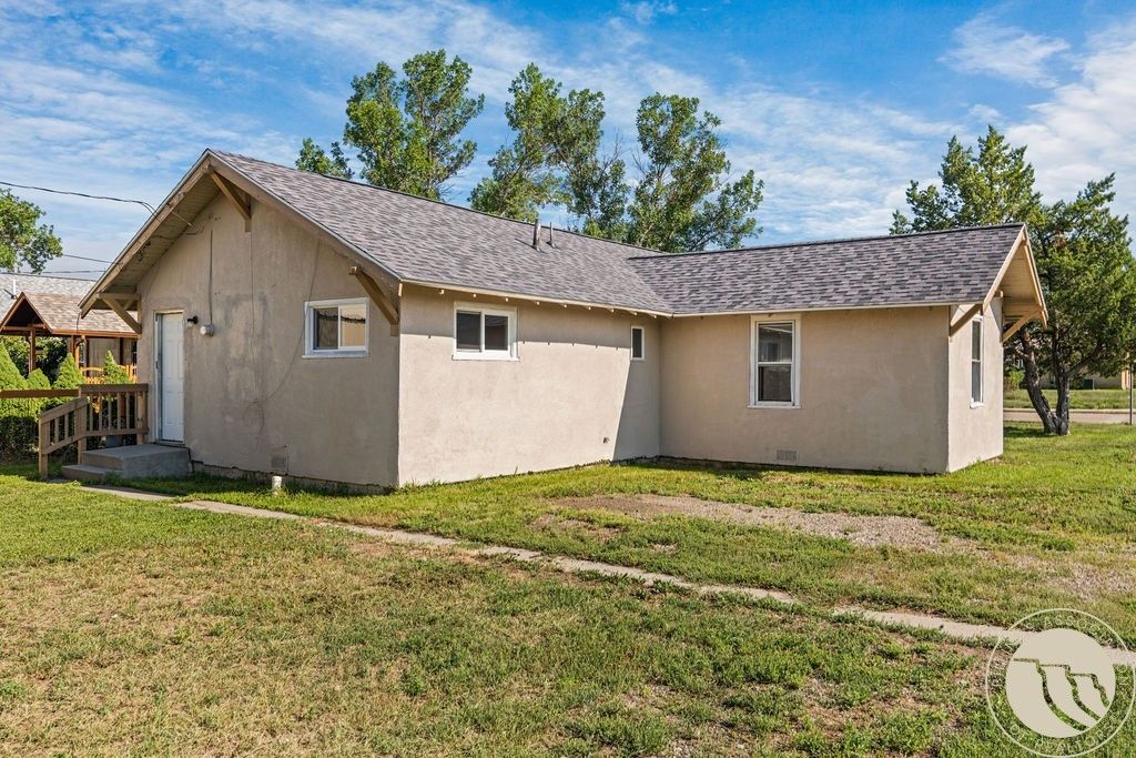 637 3rd Street W, Hardin, MT 59034 photo 22