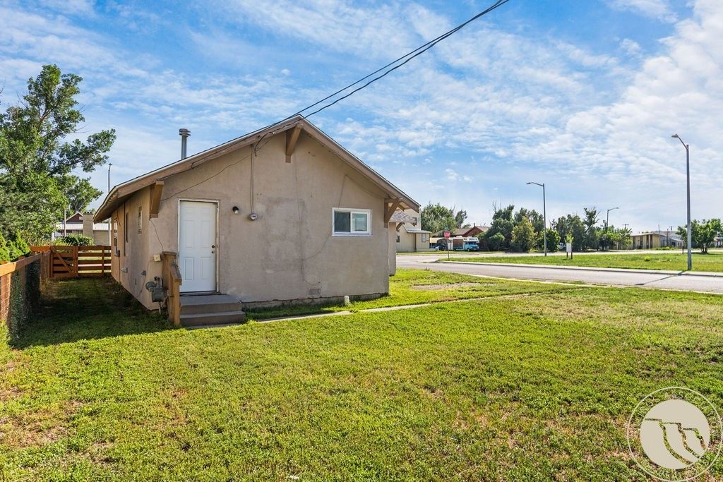 637 3rd Street W, Hardin, MT 59034 photo 23