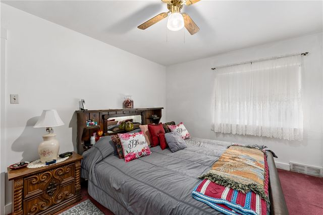 1405 Bellaire Pl, Brookline, PA 15226