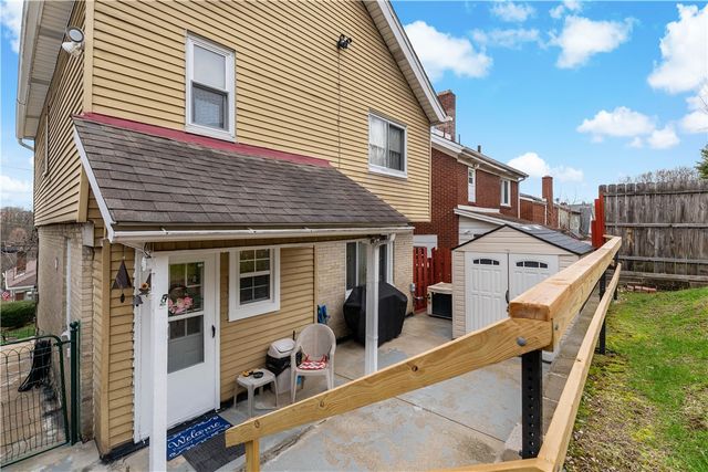 1405 Bellaire Pl, Brookline, PA 15226