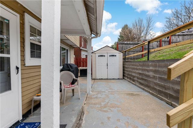 1405 Bellaire Pl, Brookline, PA 15226