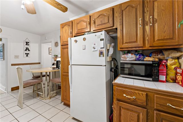 1405 Bellaire Pl, Brookline, PA 15226