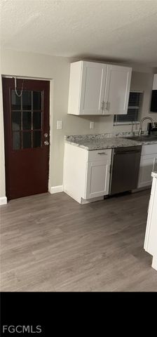 10651 Gladiolus DR, Fort Myers, FL 33908