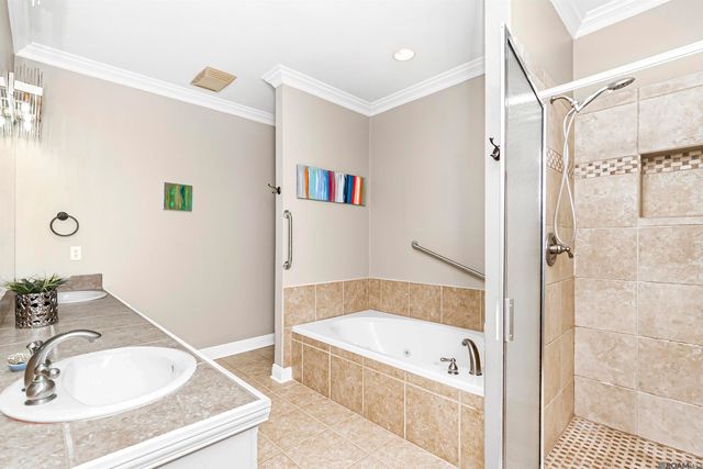 9314 Pine Cone Ct, Baton Rouge, LA 70809