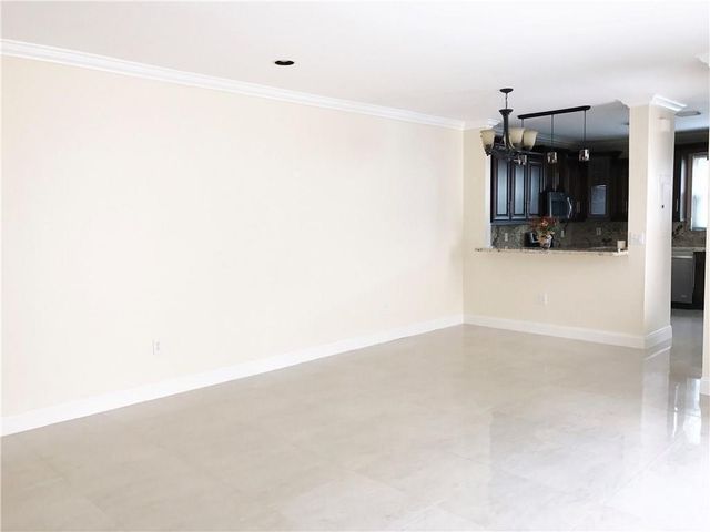 1295 WEEPING WILLOW Way 1295, Hollywood, FL 33019