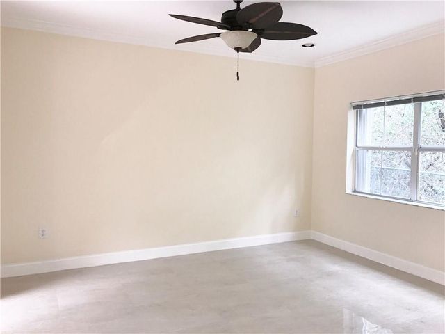 1295 WEEPING WILLOW Way 1295, Hollywood, FL 33019