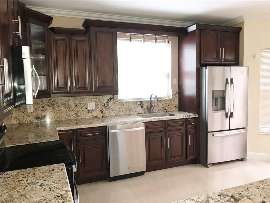1295 WEEPING WILLOW Way 1295, Hollywood, FL 33019