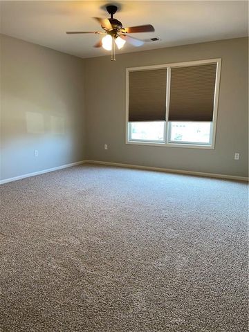 1104 Tamarisk Drive, Leavenworth, KS 66048