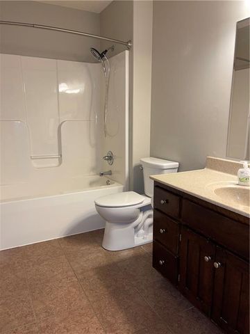 1104 Tamarisk Drive, Leavenworth, KS 66048