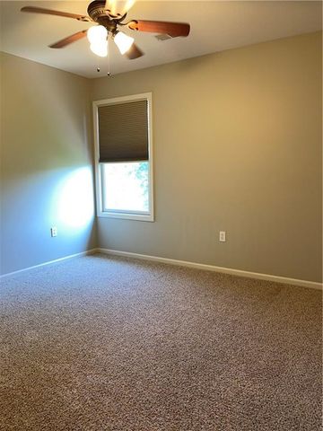 1104 Tamarisk Drive, Leavenworth, KS 66048