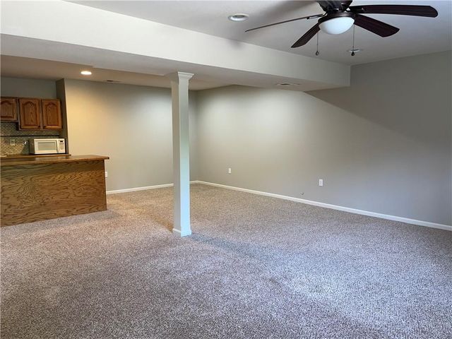1104 Tamarisk Drive, Leavenworth, KS 66048