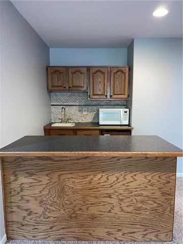 1104 Tamarisk Drive, Leavenworth, KS 66048