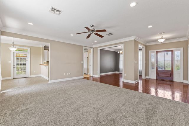 9 Hartford Ct., Hattiesburg, MS 39402