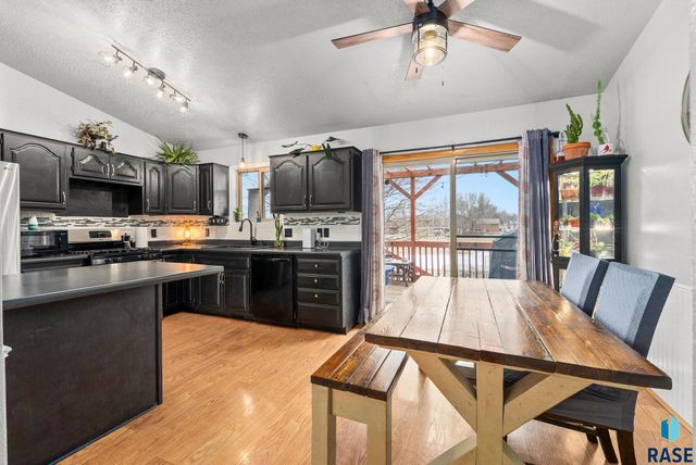 6305 W 54th. St Street, Sioux Falls, SD 57106