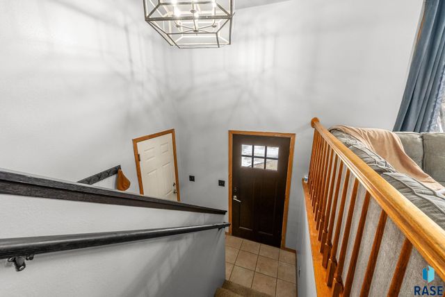 6305 W 54th. St Street, Sioux Falls, SD 57106