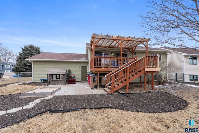 6305 W 54th. St Street, Sioux Falls, SD 57106