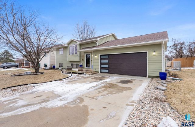6305 W 54th. St Street, Sioux Falls, SD 57106
