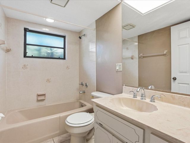 22207 LANCASTER AVENUE, Port Charlotte, FL 33952