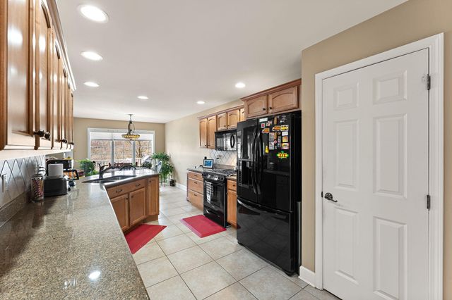 12616 Marsh Landing Pkwy, Cedar Lake, IN 46303