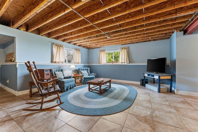 12616 Marsh Landing Pkwy, Cedar Lake, IN 46303