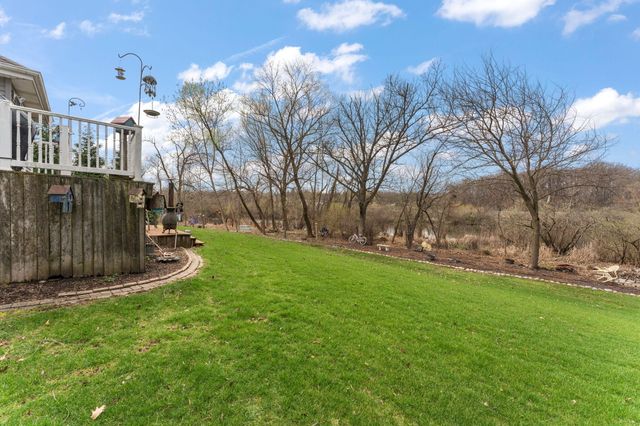 12616 Marsh Landing Pkwy, Cedar Lake, IN 46303
