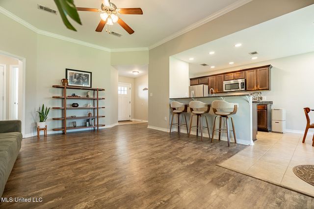 104 Oaks Court, Picayune, MS 39466