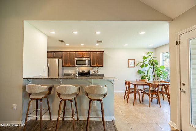 104 Oaks Court, Picayune, MS 39466