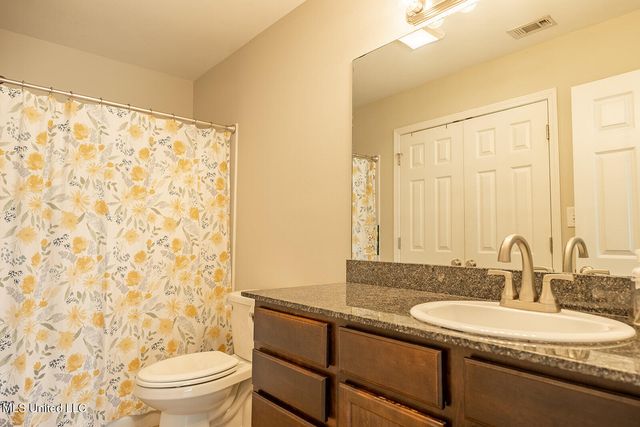 104 Oaks Court, Picayune, MS 39466