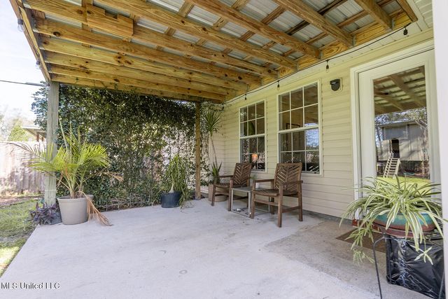 104 Oaks Court, Picayune, MS 39466