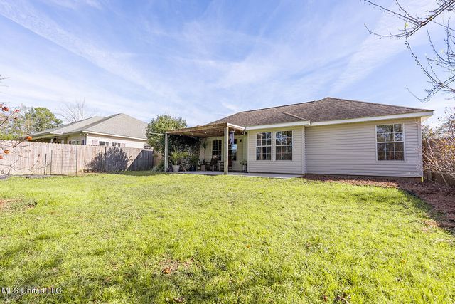 104 Oaks Court, Picayune, MS 39466