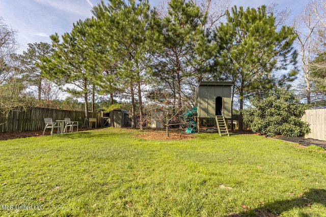 104 Oaks Court, Picayune, MS 39466