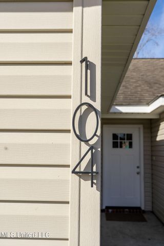 104 Oaks Court, Picayune, MS 39466