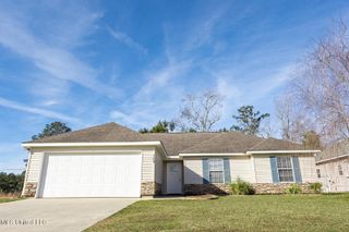 104 Oaks Court, Picayune, MS 39466