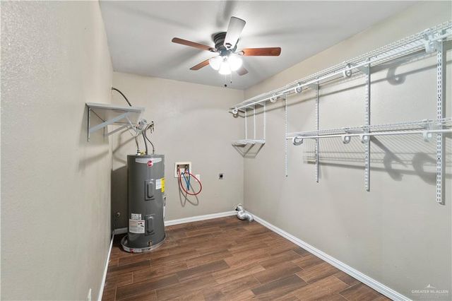 102 W 10th Street, Los Fresnos, TX 78566