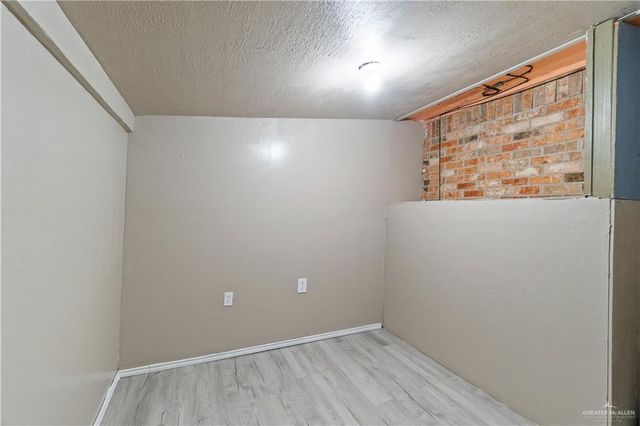 102 W 10th Street, Los Fresnos, TX 78566