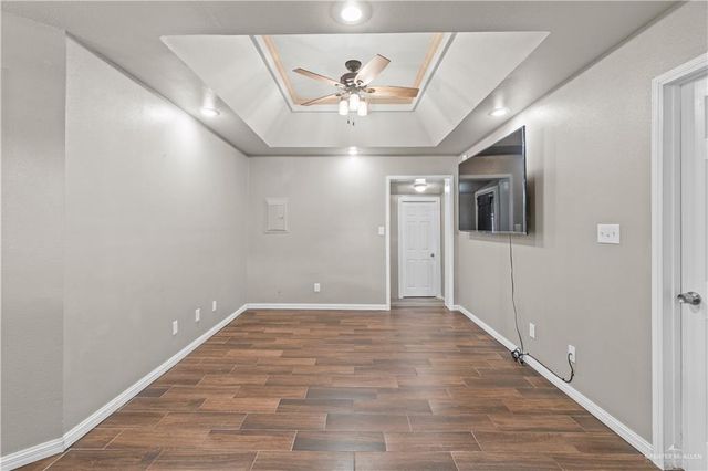 102 W 10th Street, Los Fresnos, TX 78566