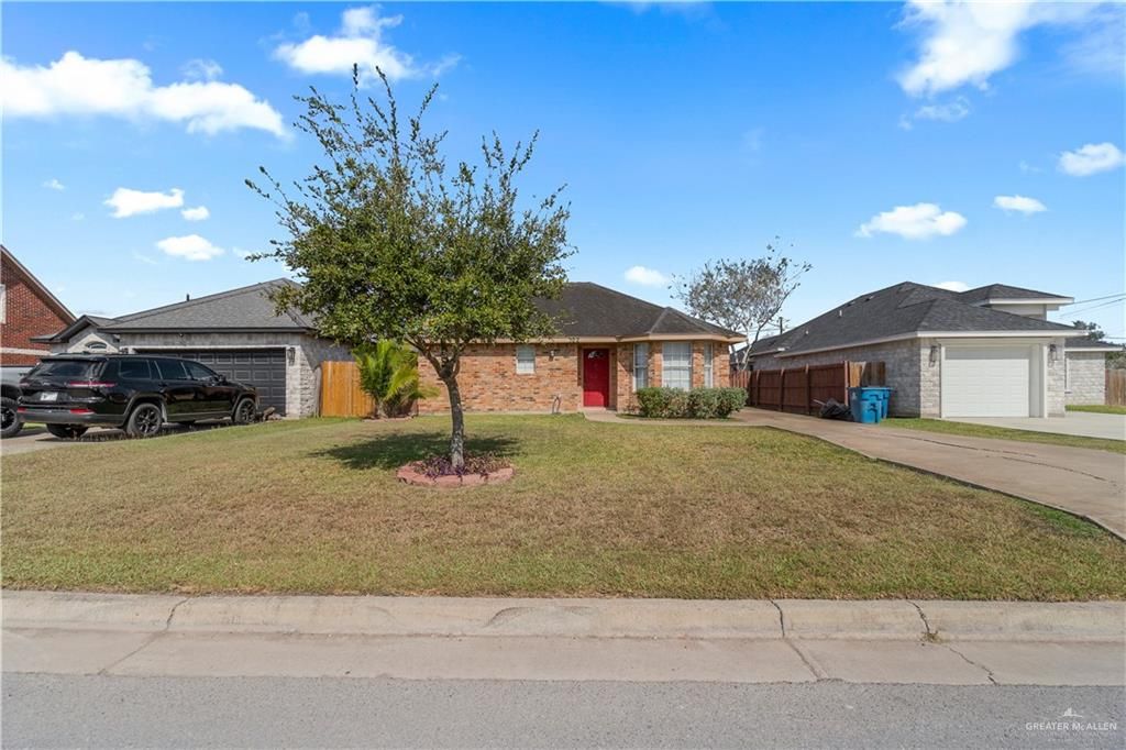 102 W 10th Street, Los Fresnos, TX 78566
