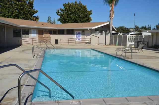 840 Foothill East 182, Azusa, CA 91702