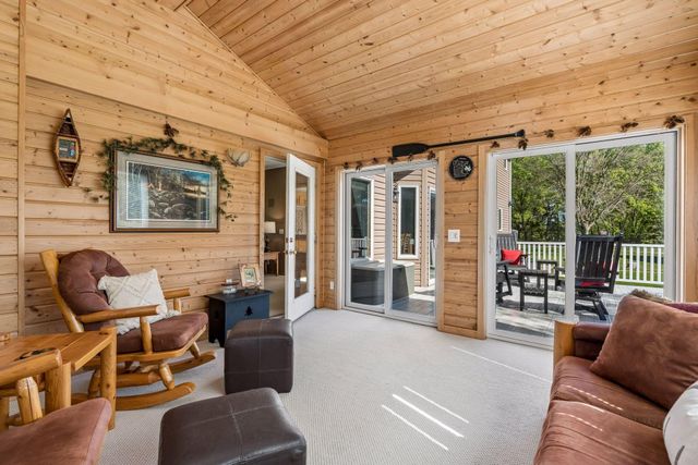 12145 Illies Avenue N, Hugo, MN 55038